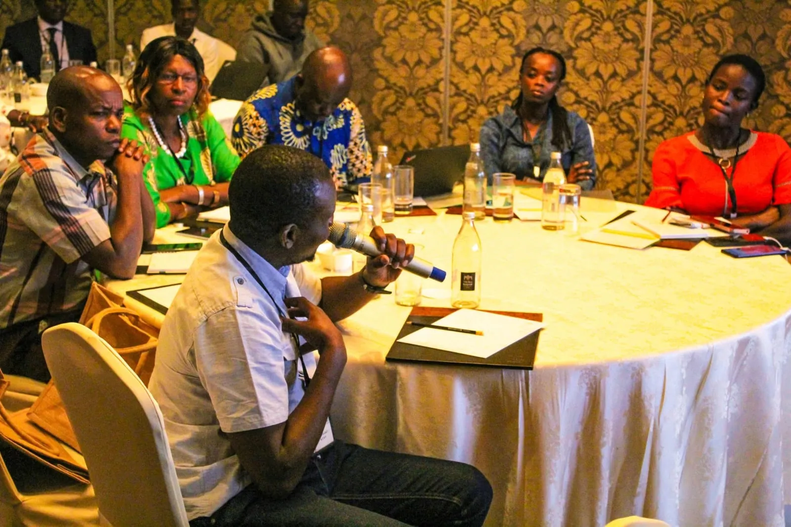 Daniel Manoti (Kenya Bureau of Standards, Busia) posing a question to the panelists