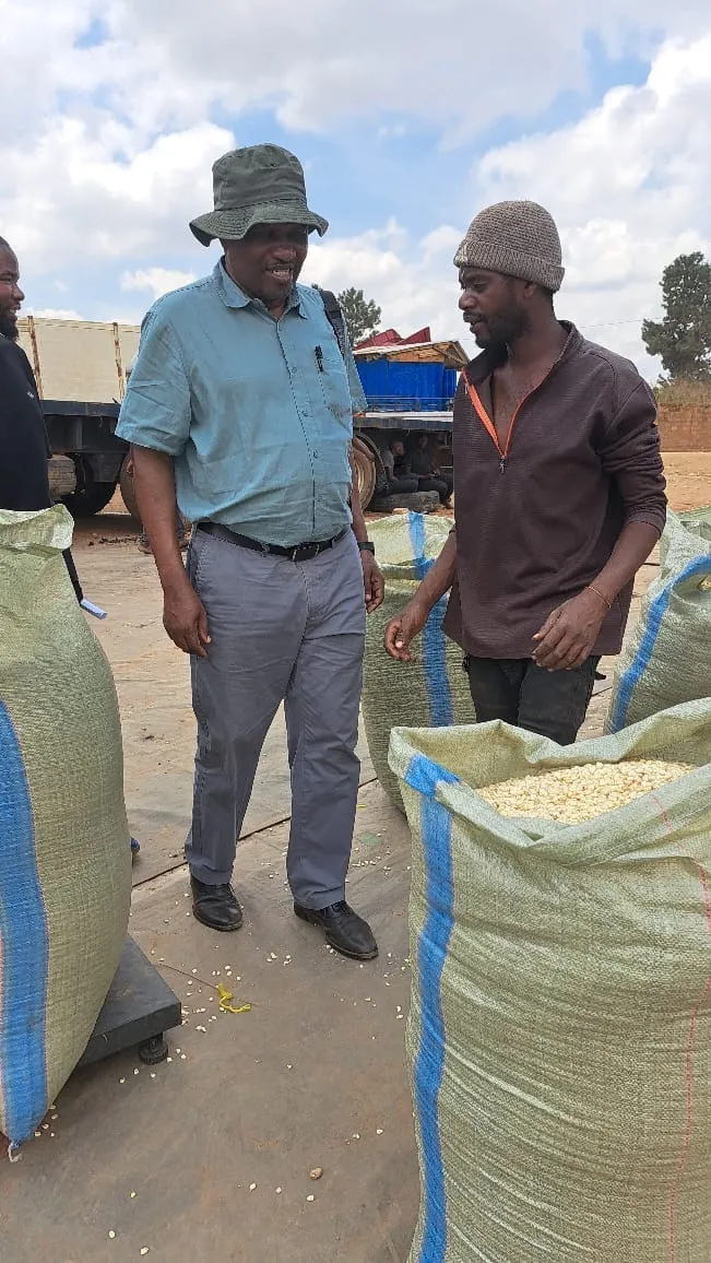 AGMARK CEO Engaging with traders at Nakonde grain loading zone | Enhancing trade at the Tanzania-Zambia Border | AGMARK