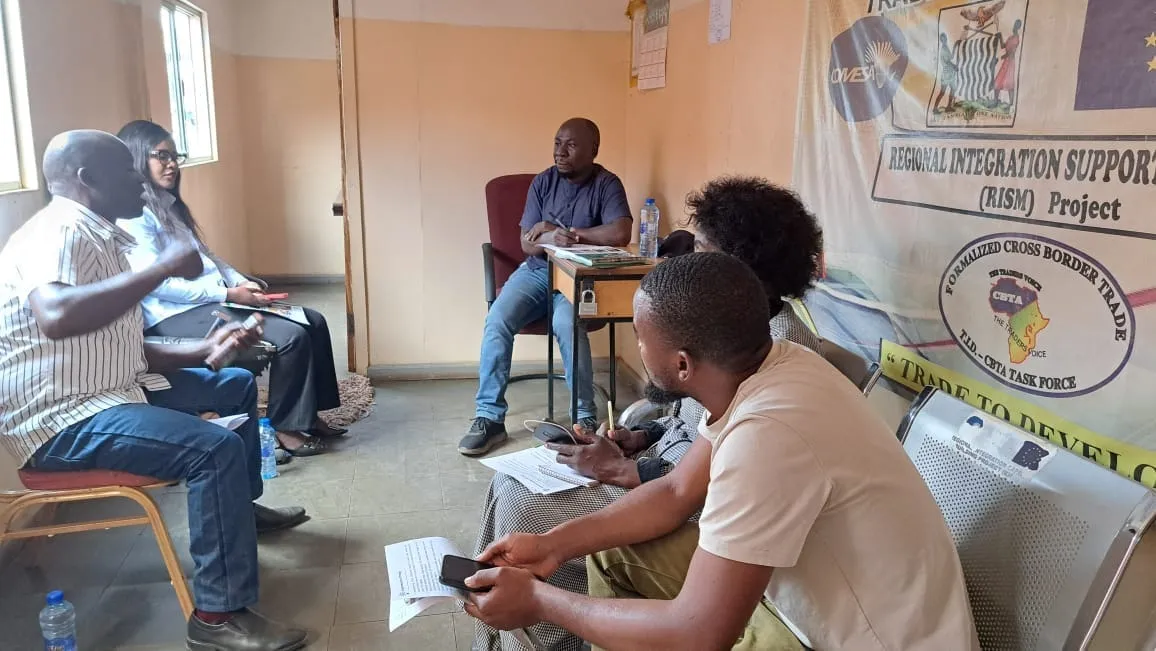 AGMARK Project Coordinator, Sylvester Aura, and Nakonde CBTA leadership, led by the Chairman, Mr. Michael Kanyanya, the Vice Chair, Mrs. Judith, the youth leader, Mr. Darius and Trade Information and Desk Officer Ms. Precious Nachona | AGMARK Nakonde Training