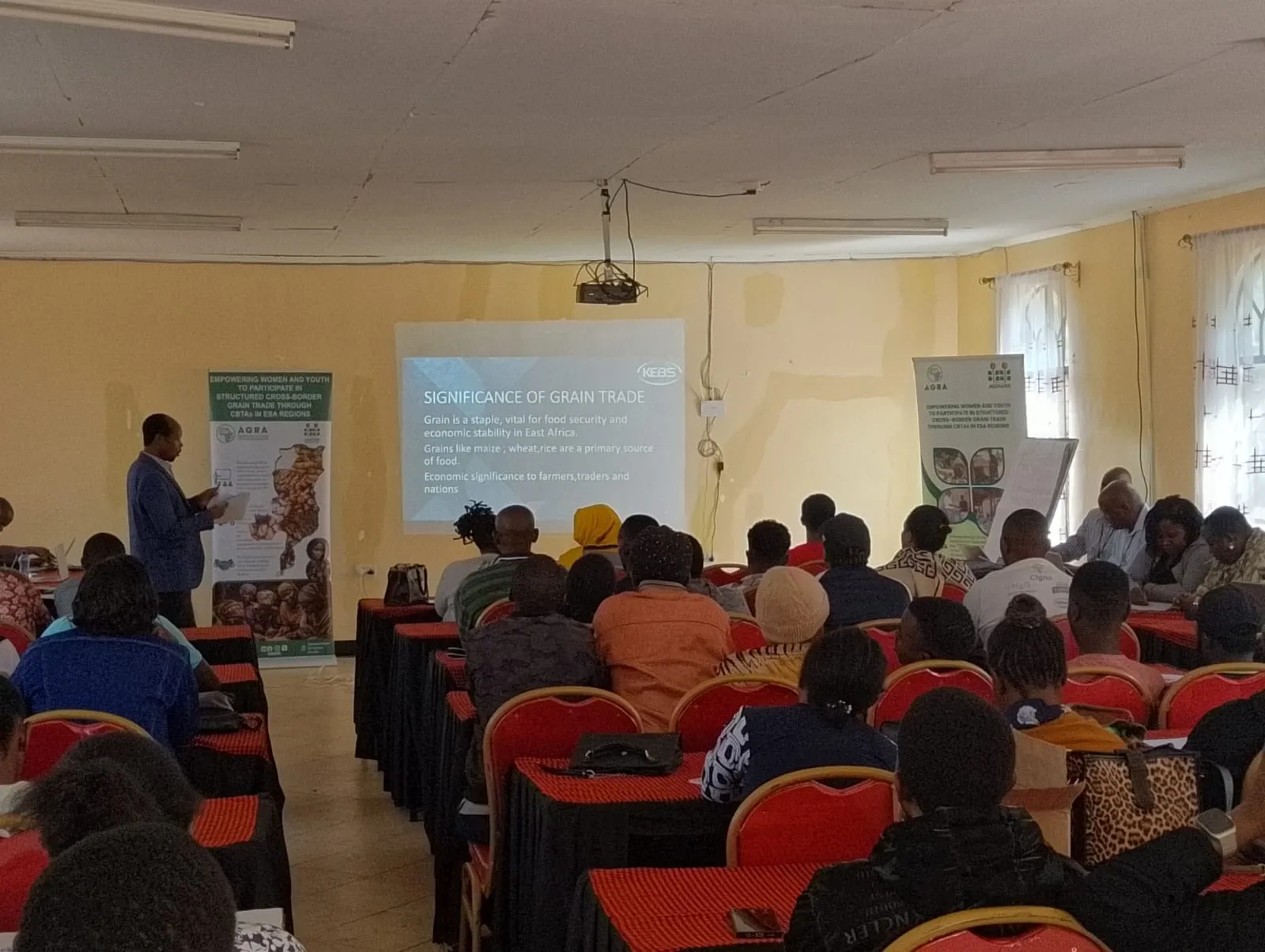 Mark Chepkowny from KEBS addressing joint class of participants from Namanga Kenya and Tanzania | AGMARK Namanga Training