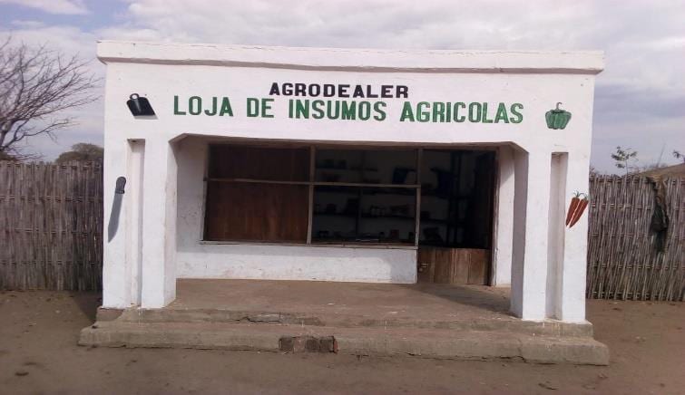 Newly established Agrodealer shop selling agricultural inputs in Alto Molócuè, Mozambique, supported through a SMaSh matching grant